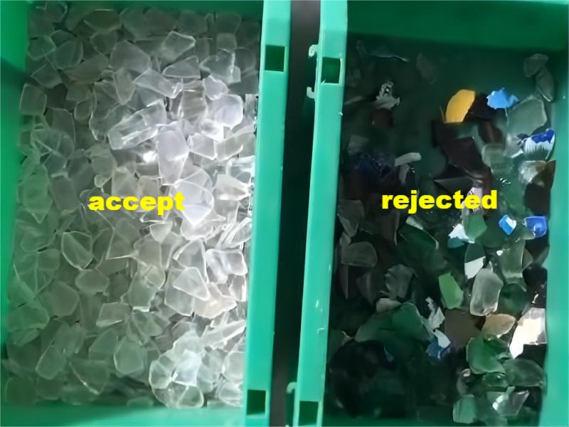 Trieuse de couleurs de calcin utilisée pour trier le verre de recyclage broyé
