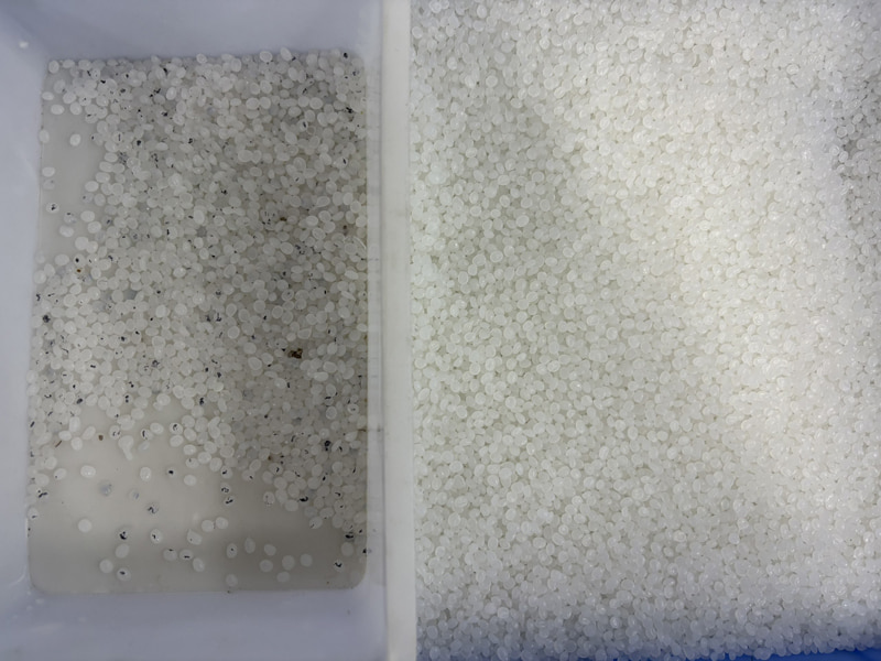 TOPSORT Trieuse de couleurs à bande transporteuse pour granulés de plastique, destinée au tri des points noirs