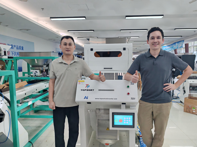 Bienvenue à l'équipe argentine pour la visite de notre usine
